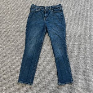 Universal Thread Mom Jeans